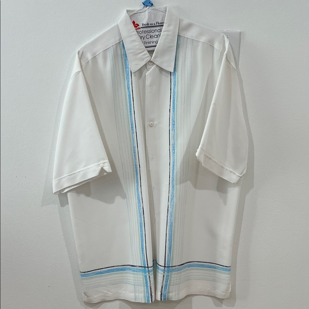 Men's White Short-Sleeve Button-Down Shirt with Blue Stripe Accents